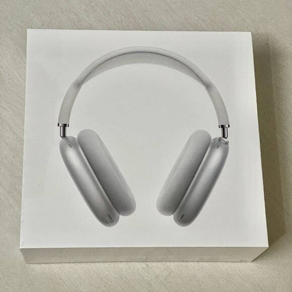Apple airpod max headphones